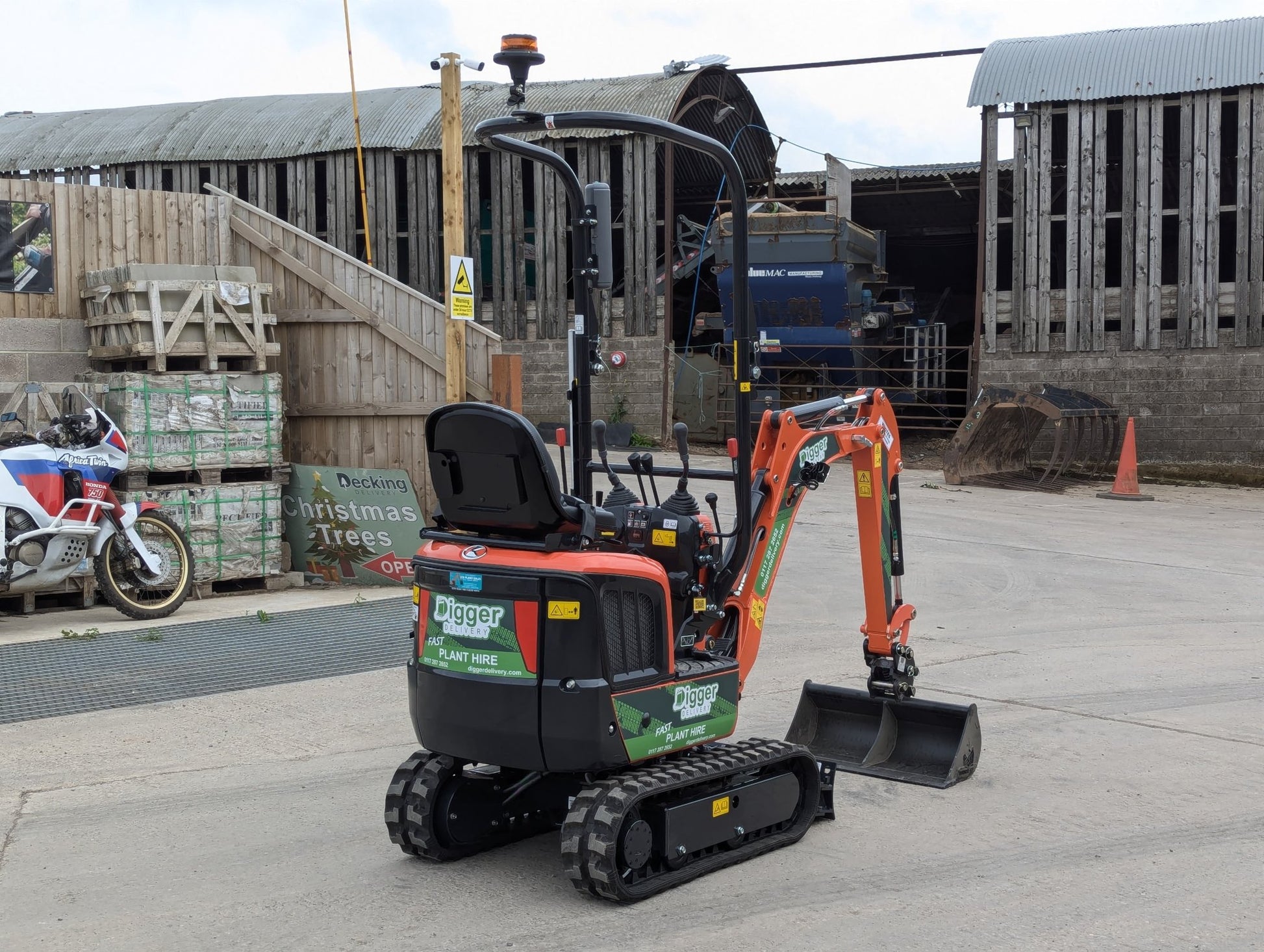 Kubota Micro Digger (1T) - Digger DeliveryDigger Delivery